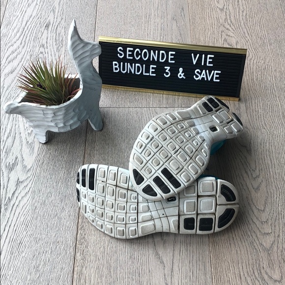 Nike fly knit runners - Picture 3 of 3